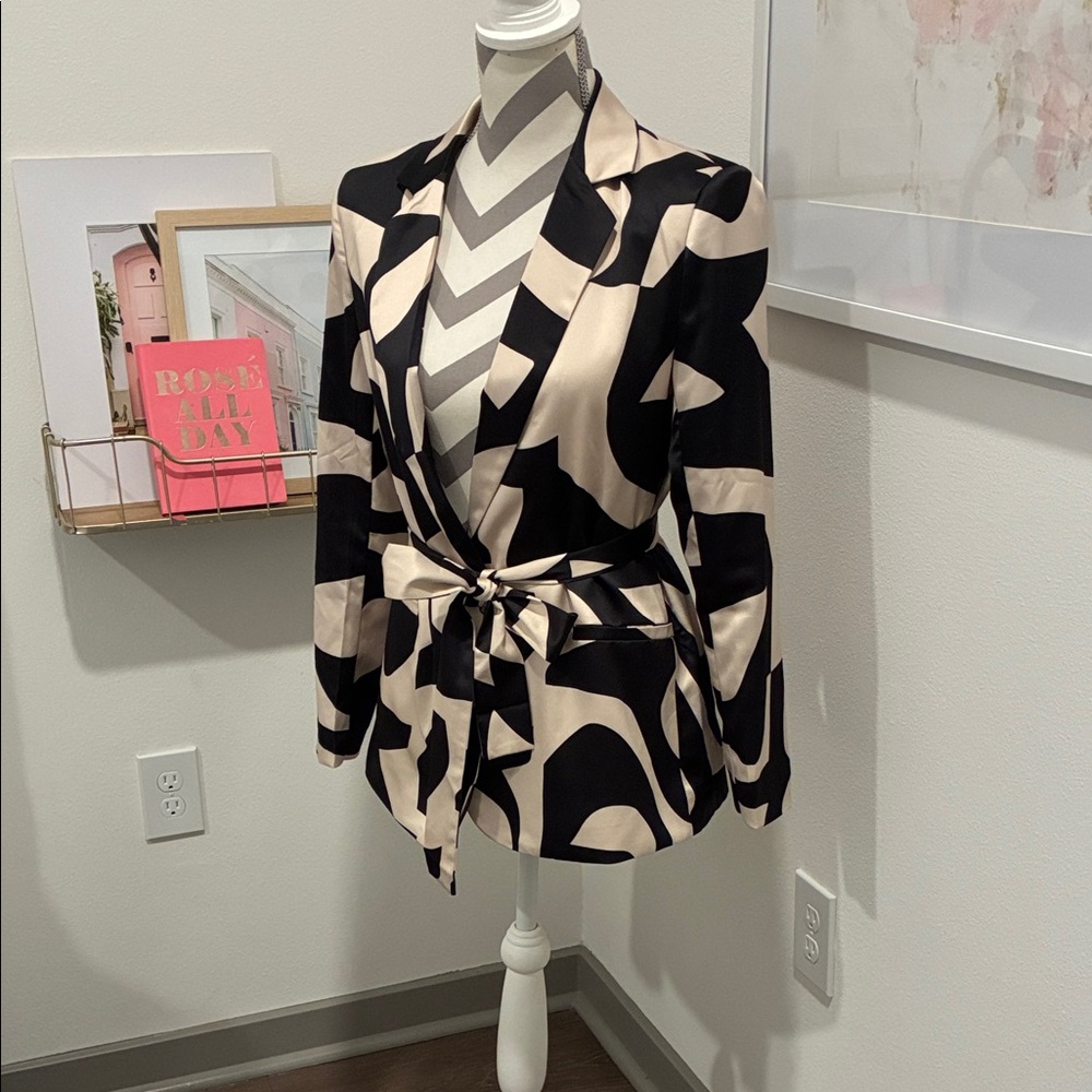 Chic Black and Cream Women's Blazer